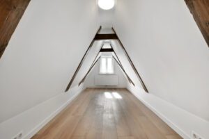 Wplyw jakosci izolacji dachu na powstawanie wilgoci w poddaszu