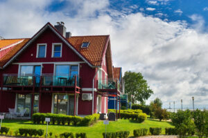 Dom po wakacjach – jak sprawdzic czy podczas nieobecnosci nie pojawila sie wilgoc